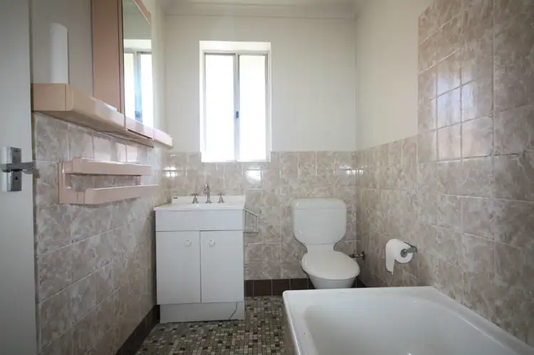 Sixth view of Homely unit listing, 9/2 Velacia Place, Queanbeyan NSW 2620
