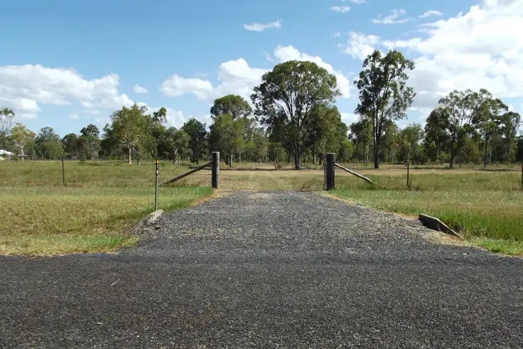 19 Gastons Road, Redridge QLD 4660
