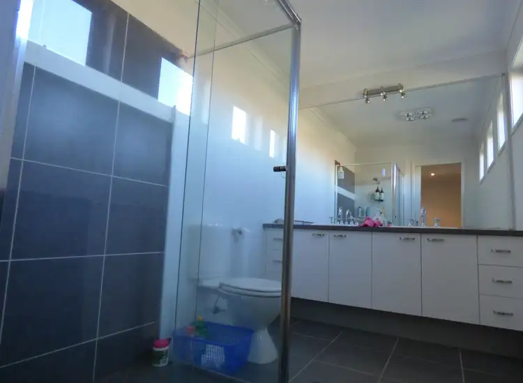 Sixth view of Homely house listing, 3 Sir Edward Drive, Benalla VIC 3672