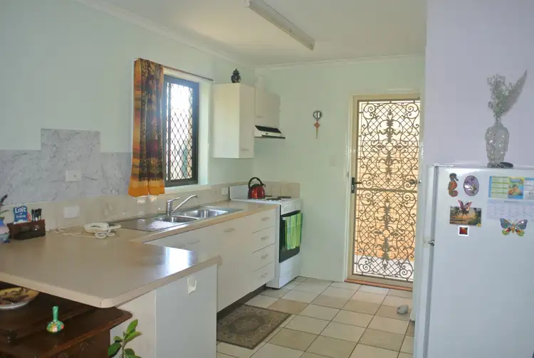 Fifth view of Homely unit listing, 2/592 Oxley Avenue, Scarborough QLD 4020