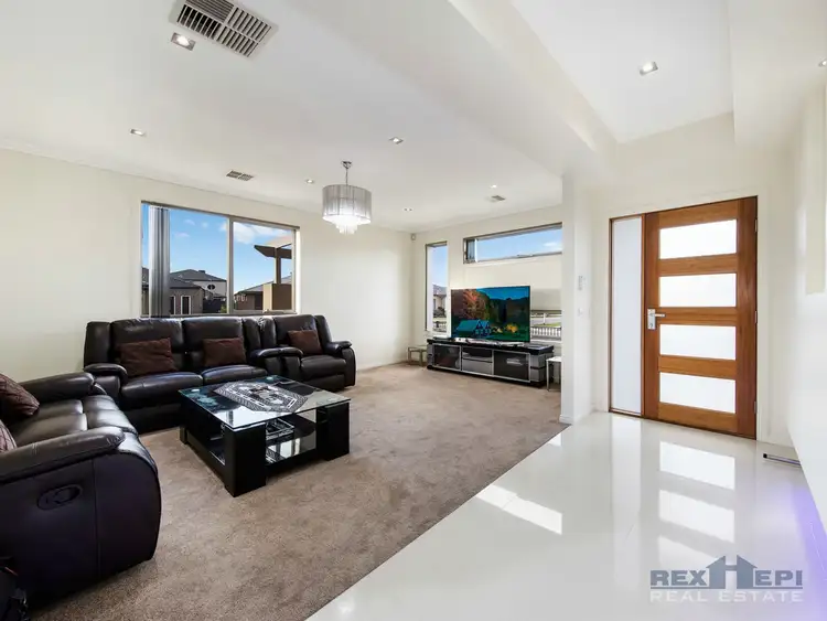 Second view of Homely house listing, 2 Freshfields Drive, Cranbourne North VIC 3977