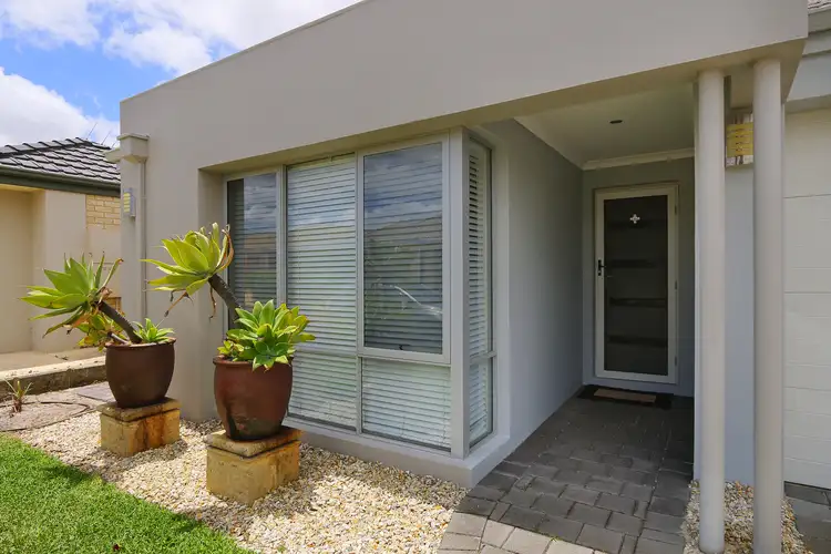 Fourth view of Homely house listing, 6 Gregg Pl, Canning Vale WA 6155
