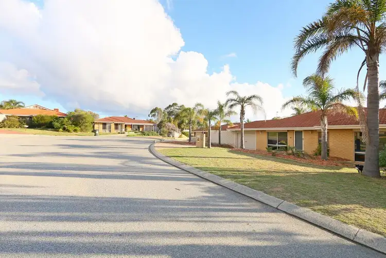 Sixth view of Homely house listing, 15 Goldney Court, Leda WA 6170