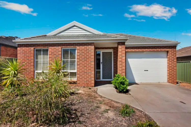 9 Vista Street, Eaglehawk VIC 3556