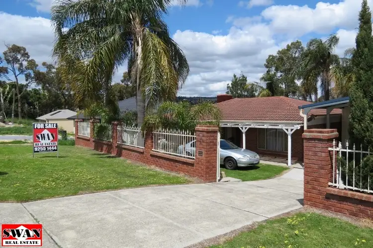 4 Reynolds Dr, Swan View WA 6056
