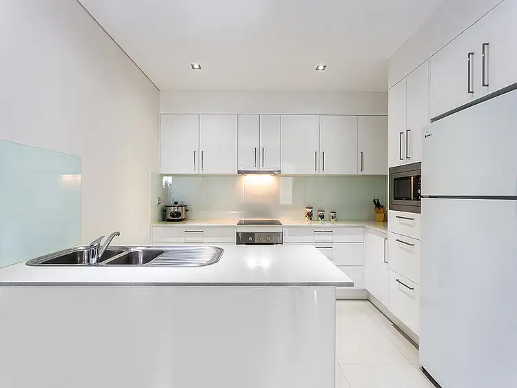 Sixth view of Homely unit listing, 19/17 Marine Parade, Redcliffe QLD 4020
