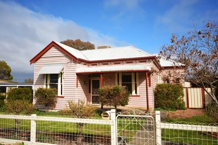 29 Clifton Ave, Stawell VIC 3380