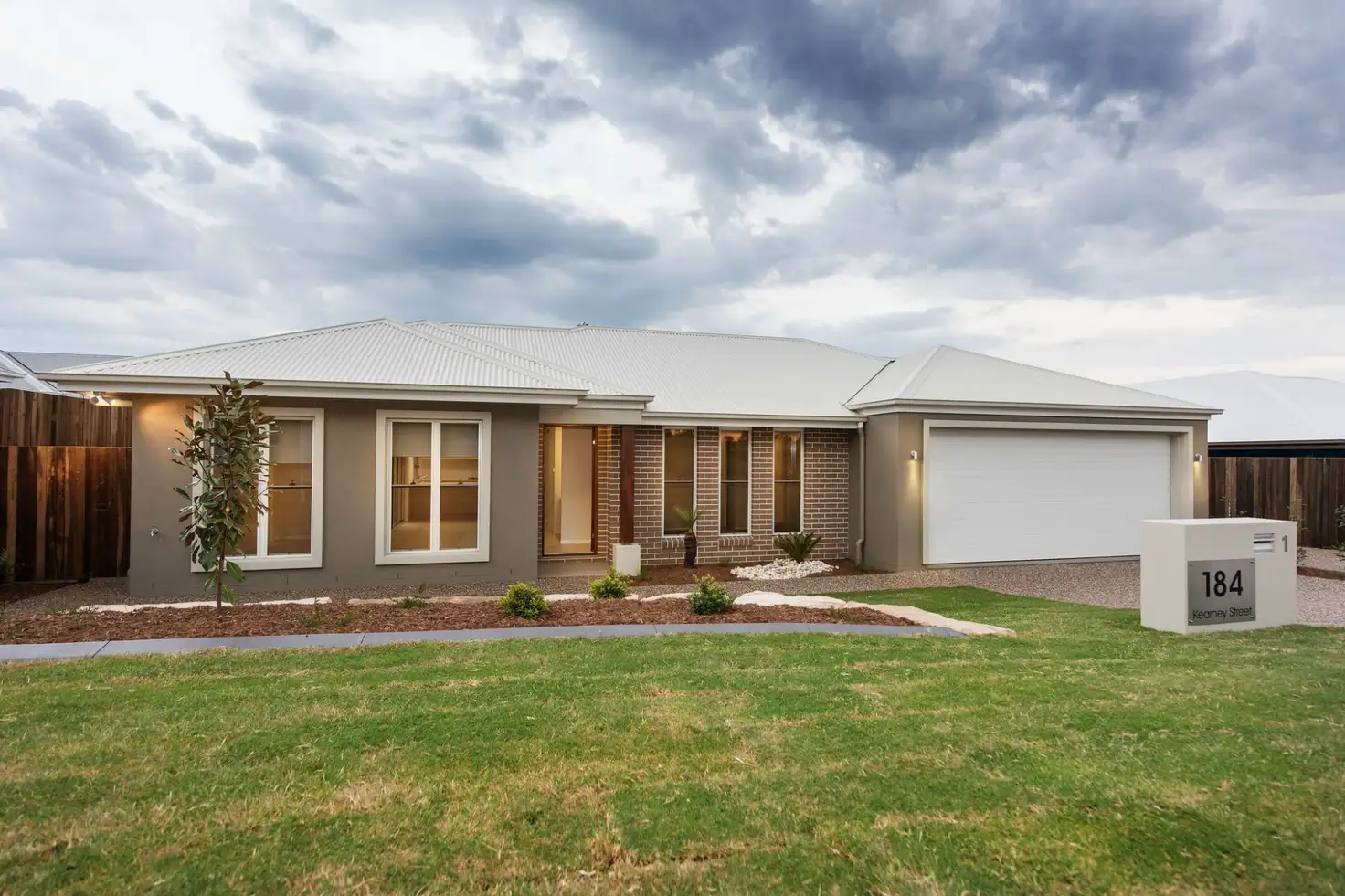 Main view of Homely unit listing, 1/184 Kearney Street, Kearneys Spring QLD 4350