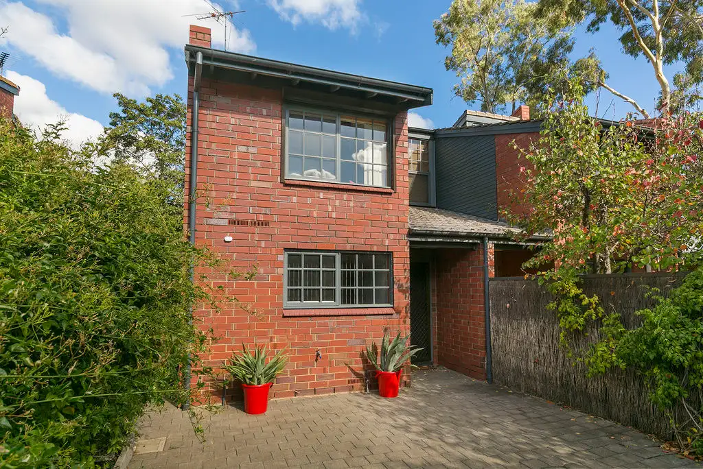 Main view of Homely unit listing, 2/168 Barton Terrace West, North Adelaide SA 5006