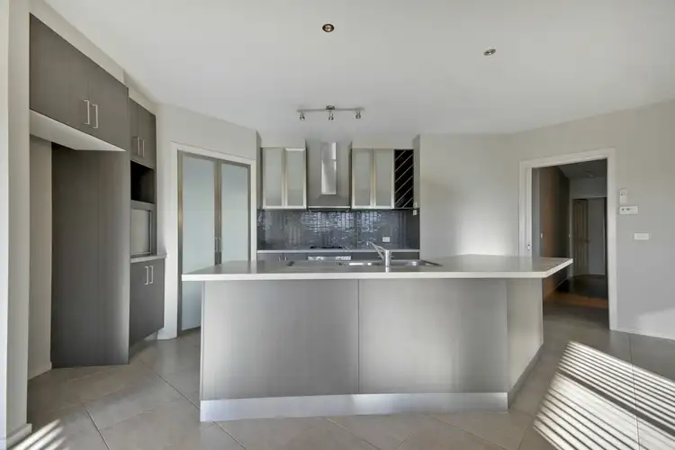 Fifth view of Homely house listing, 7 Saville Court, Traralgon VIC 3844