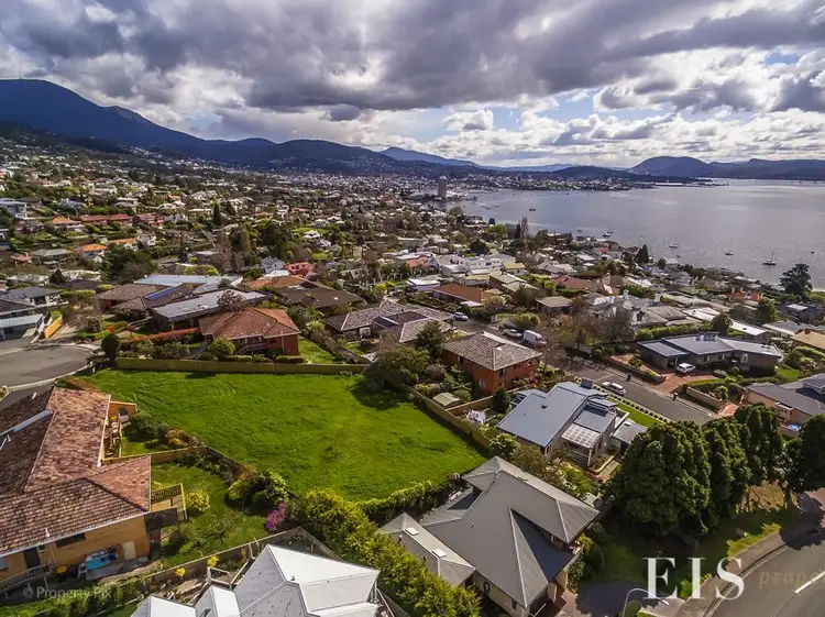 13 Tiersen Place, Sandy Bay TAS 7005