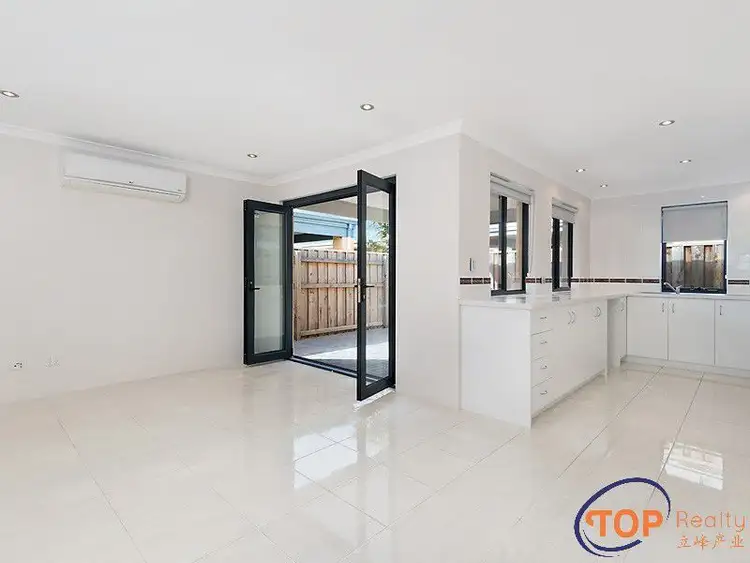 Fifth view of Homely house listing, 10 Trinity Close, Canning Vale WA 6155