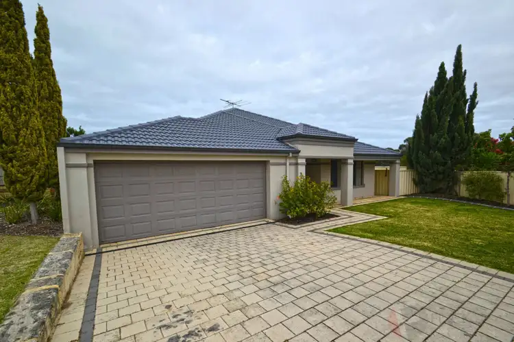 4 Cuchullin Circuit, Kinross WA 6028