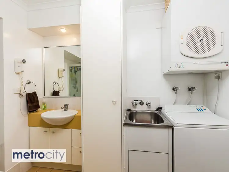 Sixth view of Homely unit listing, 202/220 Melbourne Street, South Brisbane QLD 4101
