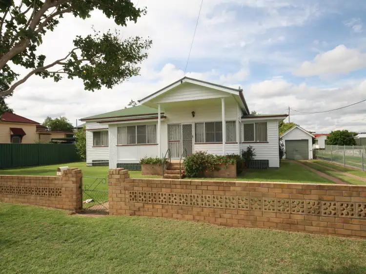 37 Pratten Street, Warwick QLD 4370
