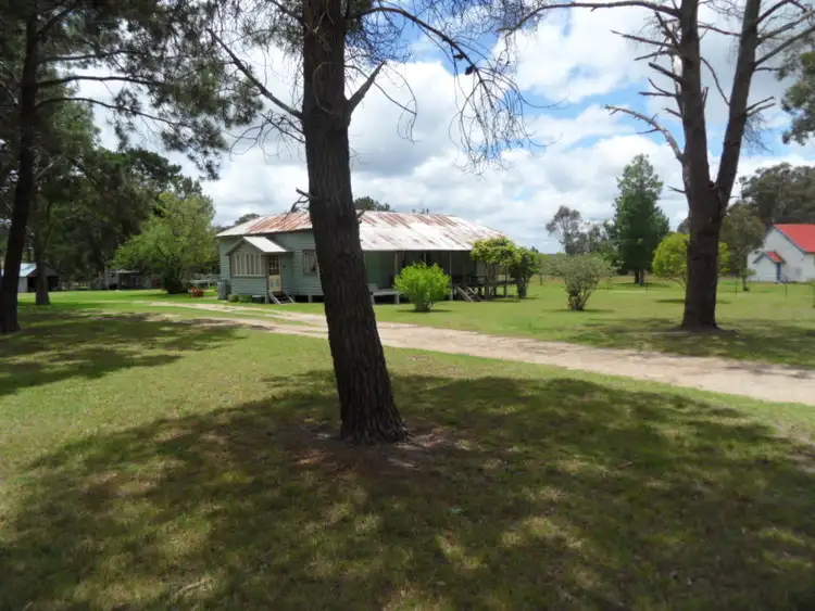 3510 Old Stanthorpe Rd, Dalveen QLD 4374