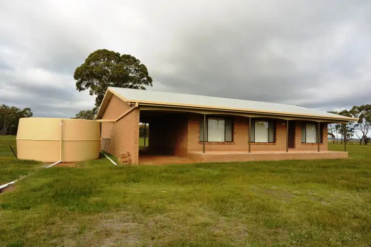215 Wattle Gully Road, Great Western VIC 3374
