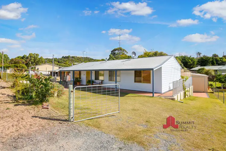 Second view of Homely house listing, 4 Chalet Vale, Preston Beach WA 6215