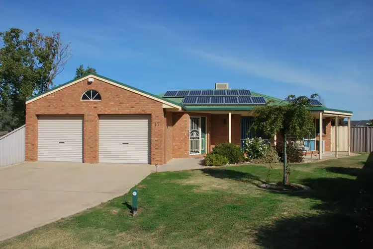 17 Sunrise Court, Cobram VIC 3644