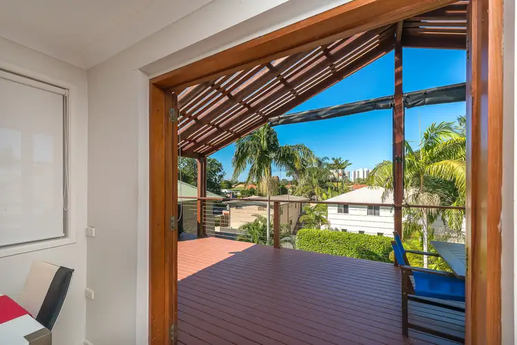 Duplex 1/173 Turpin Road, Labrador QLD 4215