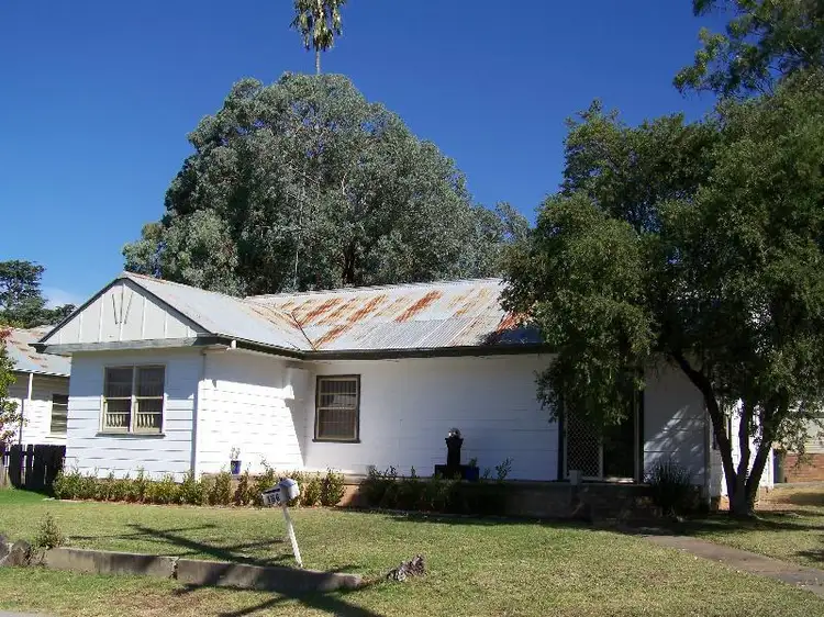 166 Hawker Street, Quirindi NSW 2343
