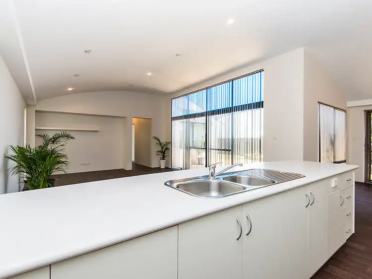 Fifth view of Homely house listing, 2 ODIHAM Way, Butler WA 6036