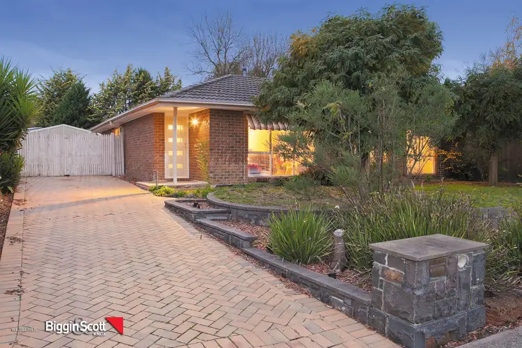 15 Watermoor Avenue, Kilsyth South VIC 3137
