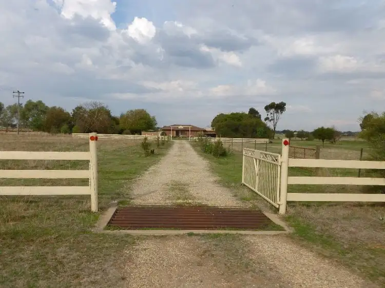 214 Whitehead Street, Corowa NSW 2646
