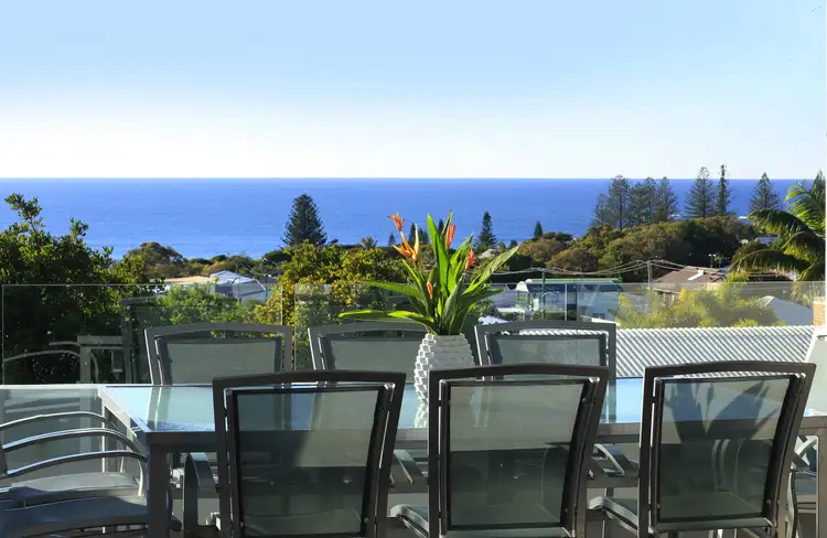 4A Barr Ave, Shelly Beach QLD 4551