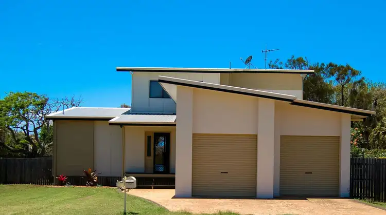 54 HUNTER Street, Burnett Heads QLD 4670