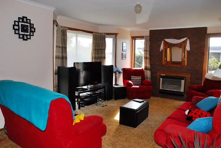 Second view of Homely house listing, 27 Frond Place, Devonport TAS 7310