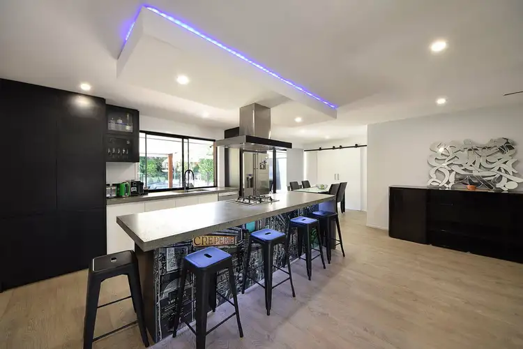288 Rio Vista Boulevard, Mermaid Waters QLD 4218