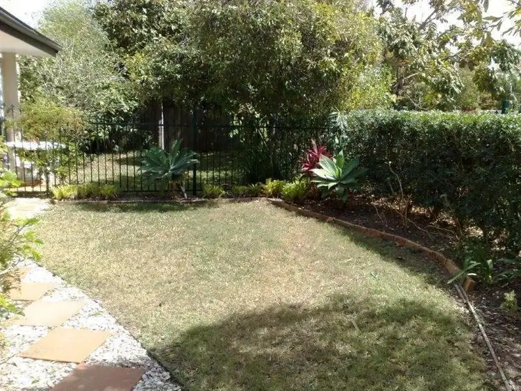 Sixth view of Homely unit listing, 2/90-92 Pohlman Street, Southport QLD 4215