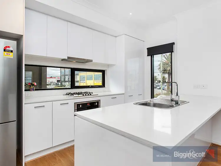Fourth view of Homely townhouse listing, 2 Kiln Walk, Maidstone VIC 3012