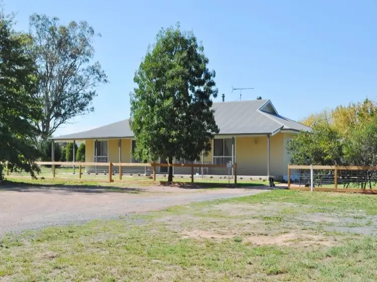 11283 Albury Street, Holbrook NSW 2644