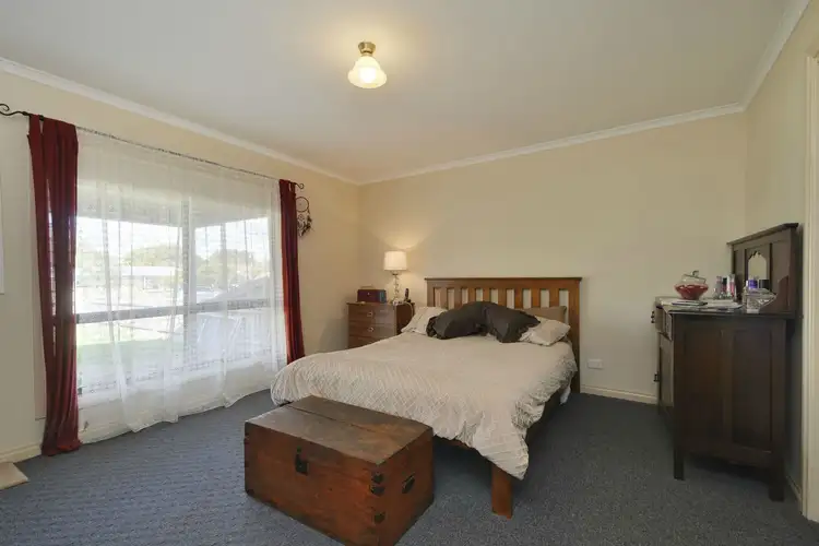 Seventh view of Homely house listing, 7 Sparks Lane, Toongabbie VIC 3856