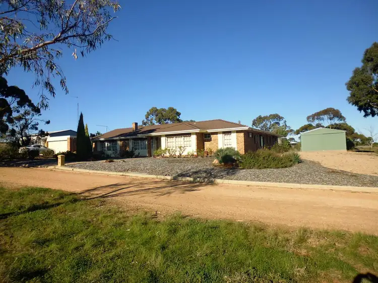 12 Clements Street, Crystal Brook SA 5523