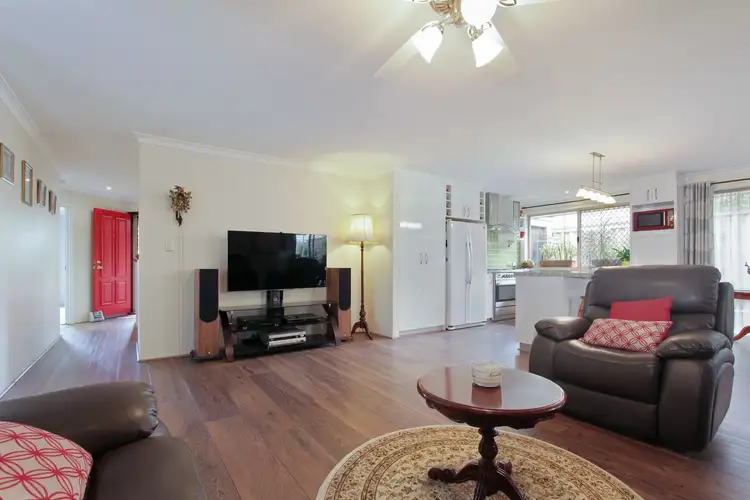 Sixth view of Homely house listing, 3 Ison Court, Caversham WA 6055