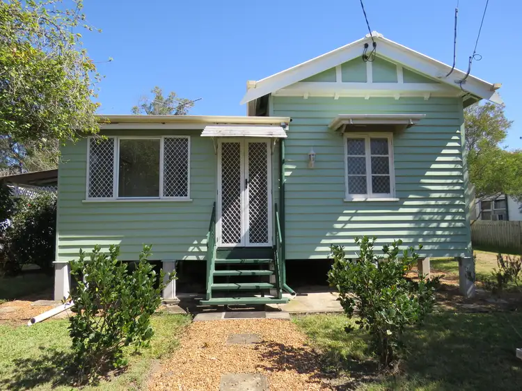 10 Nathan St, East Ipswich QLD 4305