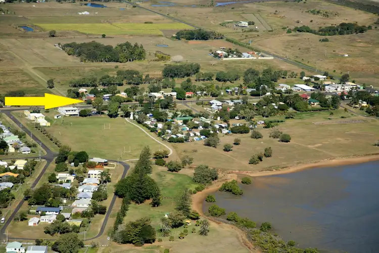 34 ZUNKER Street, Burnett Heads QLD 4670