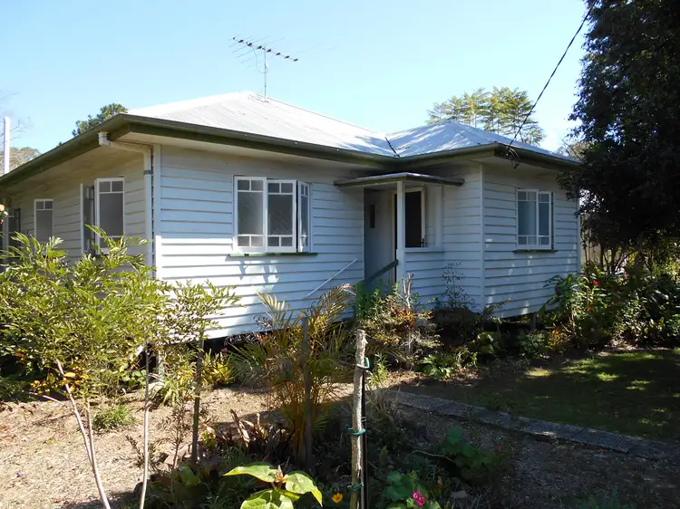 170 Archer St, Woodford QLD 4514