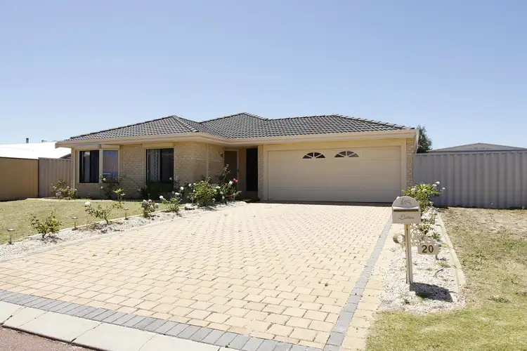 20 Coomer Elbow, South Guildford WA 6055