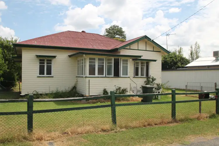 9 Myrtle Avenue, Warwick QLD 4370