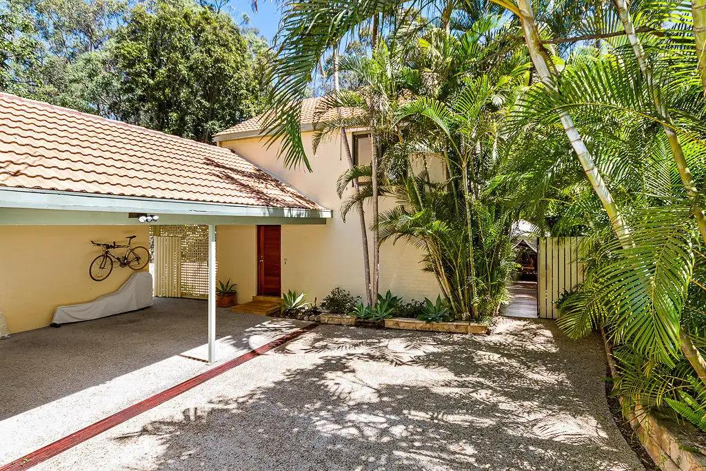 Main view of Homely townhouse listing, 2/23 Woodstock Avenue, Taringa QLD 4068