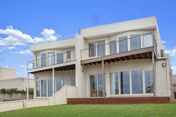 9 Seaview Terrace, Portland VIC 3305