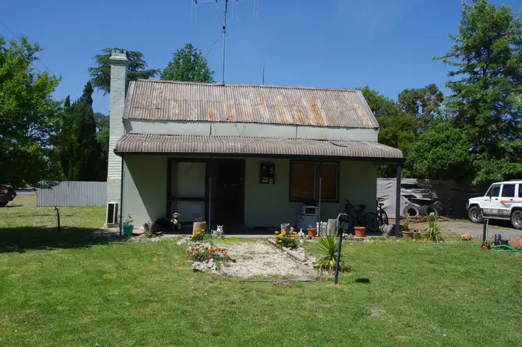 7 Horsfall Street, Berrigan NSW 2712