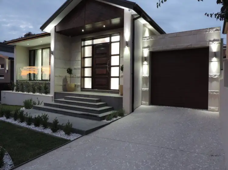 8 Harold Street, Mount Lewis NSW 2190