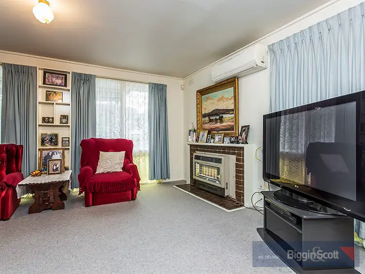 Second view of Homely house listing, 5 Moffat Street, St Albans VIC 3021
