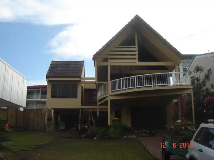 16A Victoria Tce