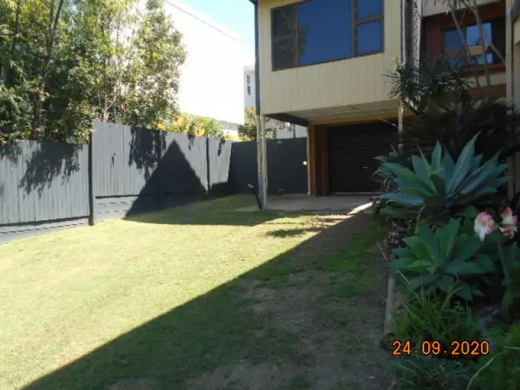 16a Victoria Tce
